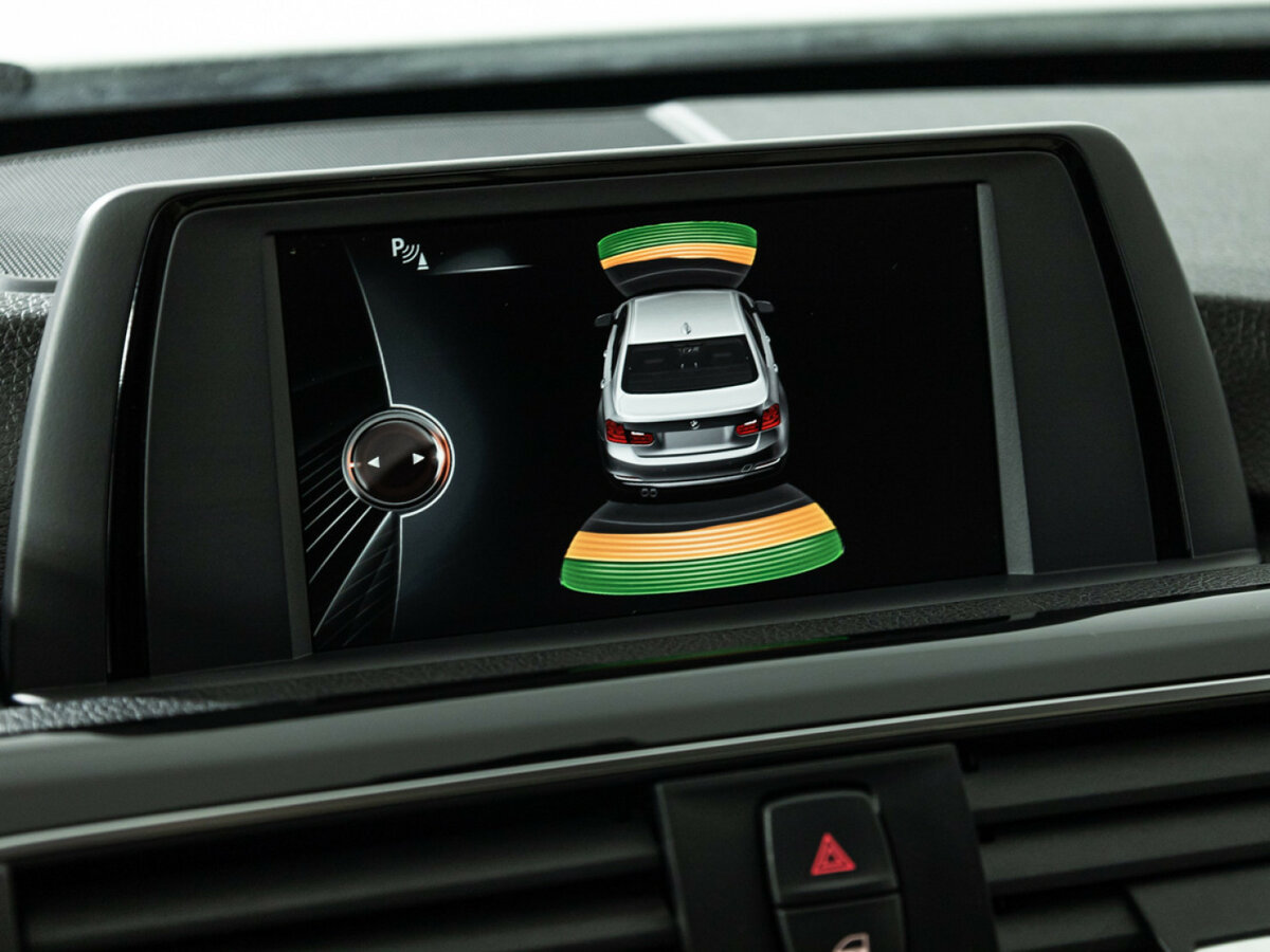 BMW 3 серии с пробегом — 2015 год. Фото: #14