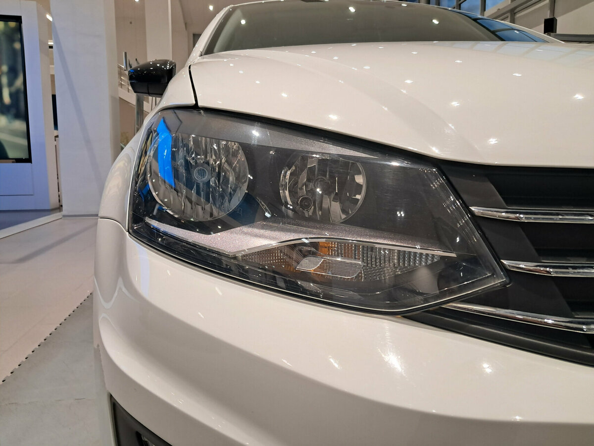 Volkswagen Polo с пробегом — 2017 год. Фото: #16