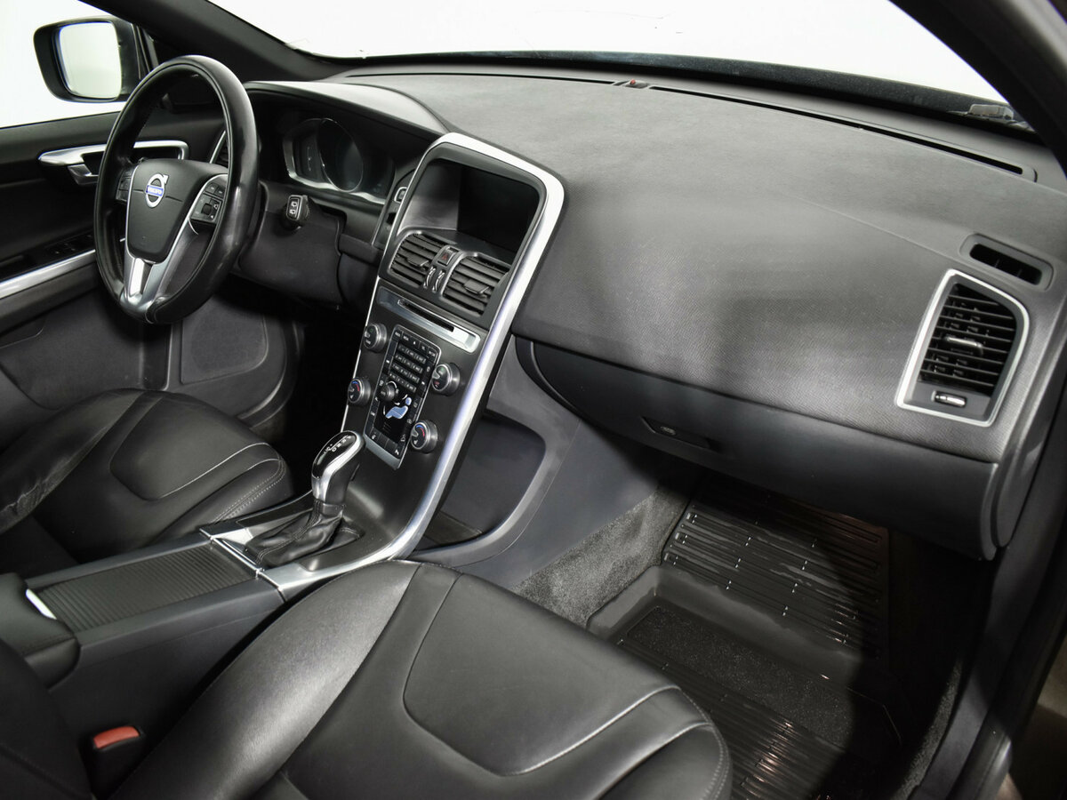 Volvo XC60 с пробегом — 2014 год. Фото: #11