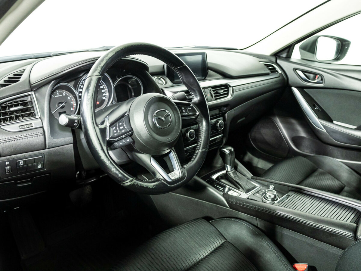 Mazda 6 с пробегом — 2017 год. Фото: #10