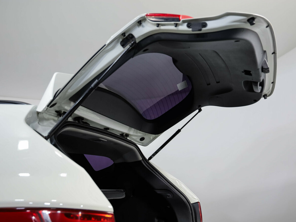 Hyundai Santa Fe с пробегом — 2014 год. Фото: #30