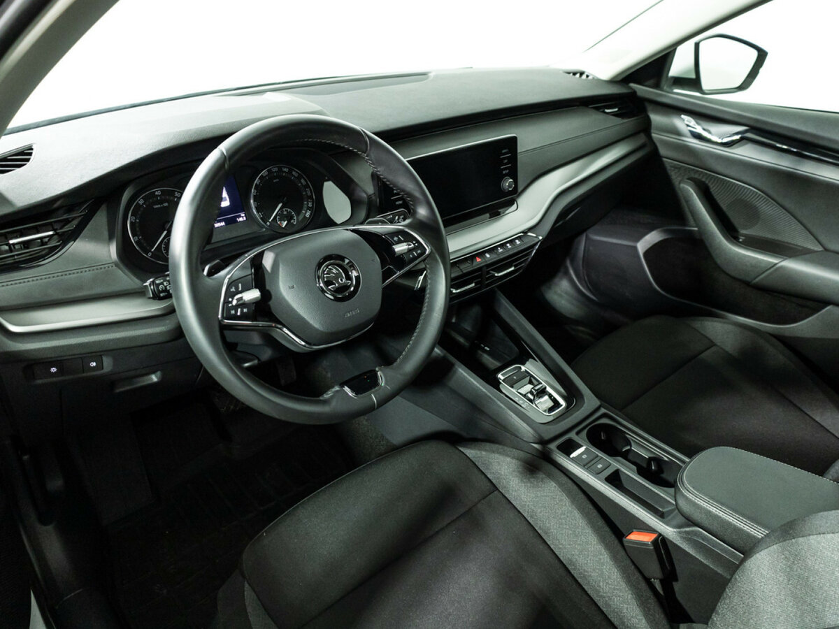 Skoda Octavia с пробегом — 2021 год. Фото: #8