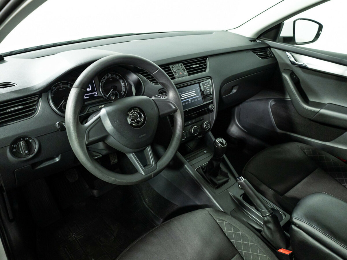 Skoda Octavia с пробегом — 2018 год. Фото: #8