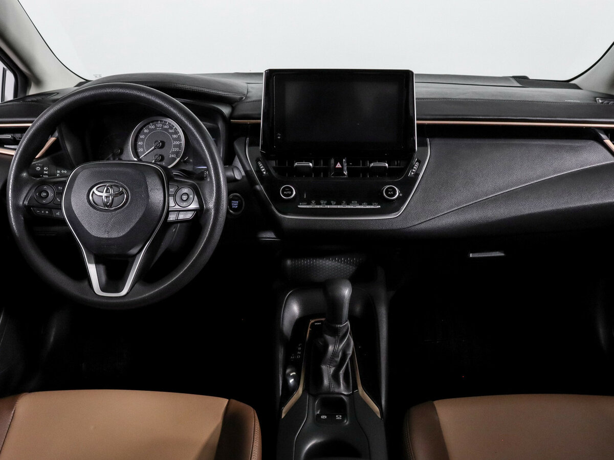 Toyota Corolla с пробегом — 2021 год. Фото: #9