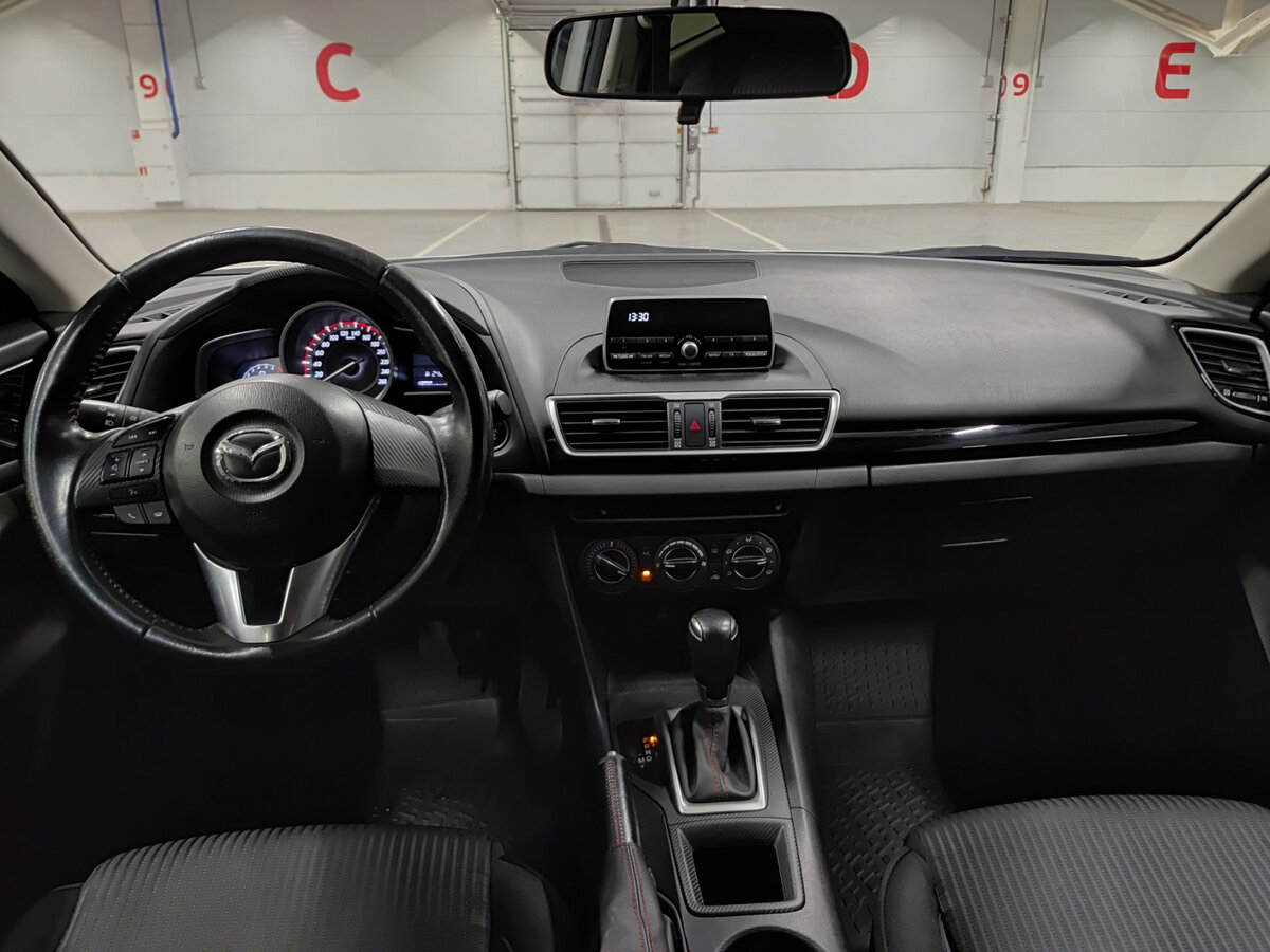 Mazda 3 с пробегом — 2014 год. Фото: #13