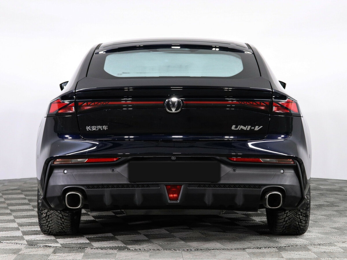 Changan UNI-V с пробегом — 2023 год. Фото: #5