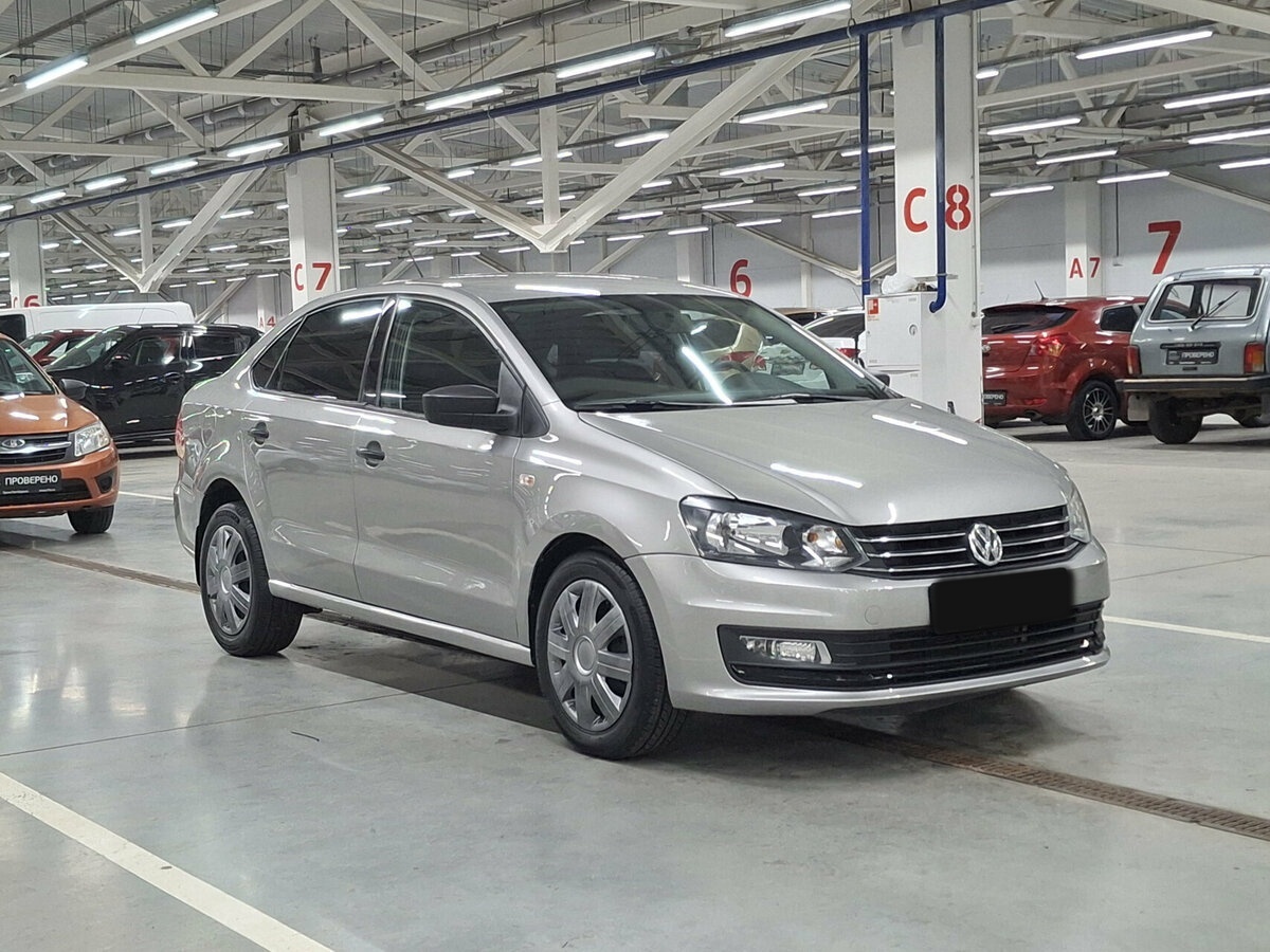 Volkswagen Polo с пробегом — 2018 год. Фото: #2