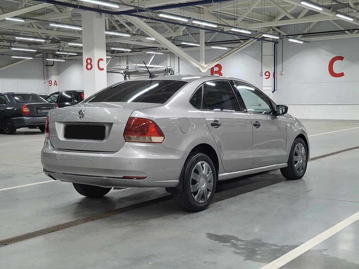 Volkswagen Polo с пробегом — 2018 год. Фото: #4