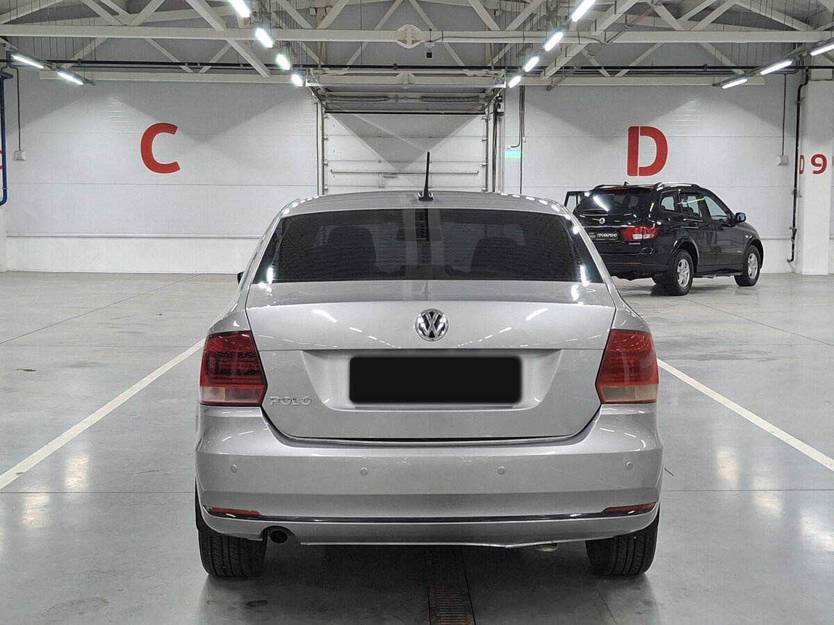 Volkswagen Polo с пробегом — 2018 год. Фото: #5