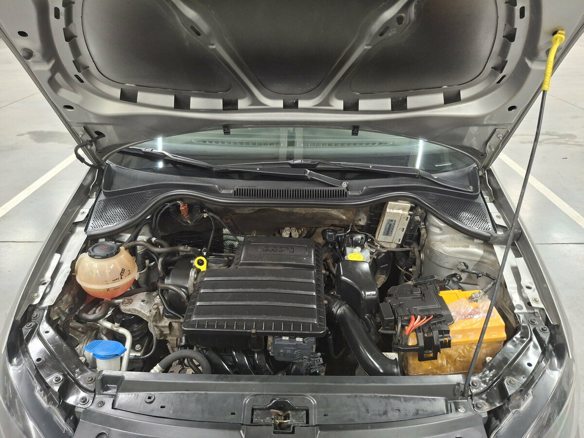 Volkswagen Polo с пробегом — 2018 год. Фото: #8