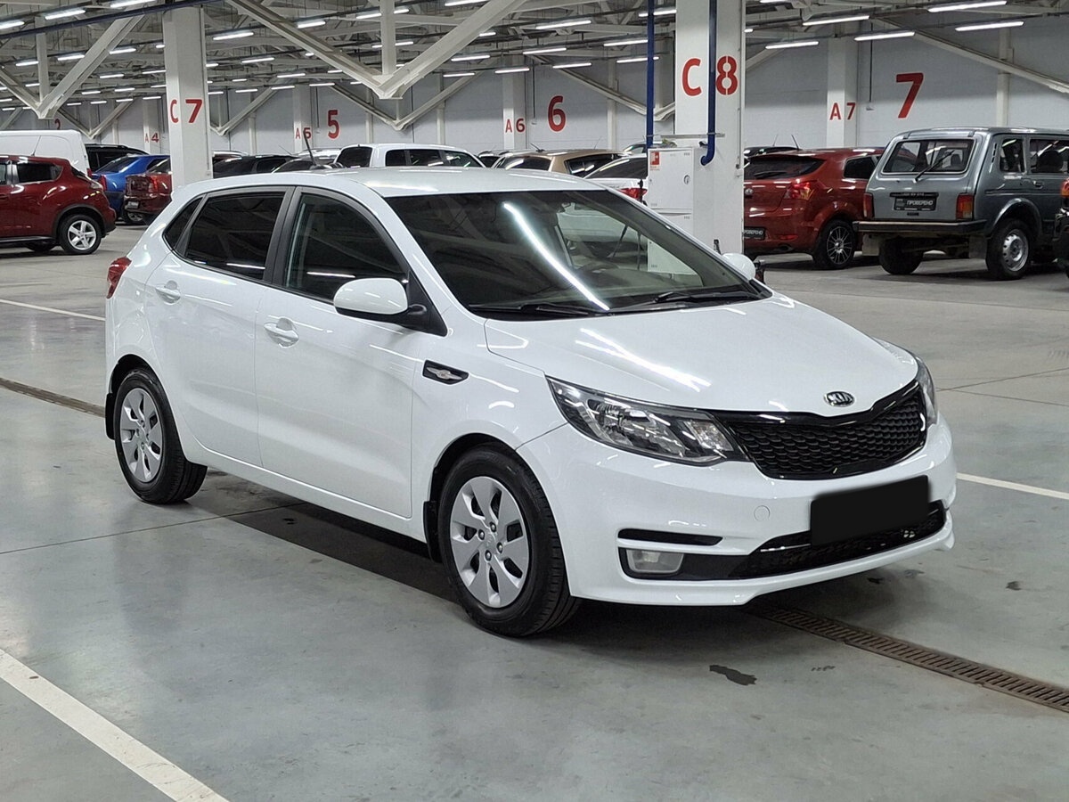 Kia Rio с пробегом — 2017 год. Фото: #2