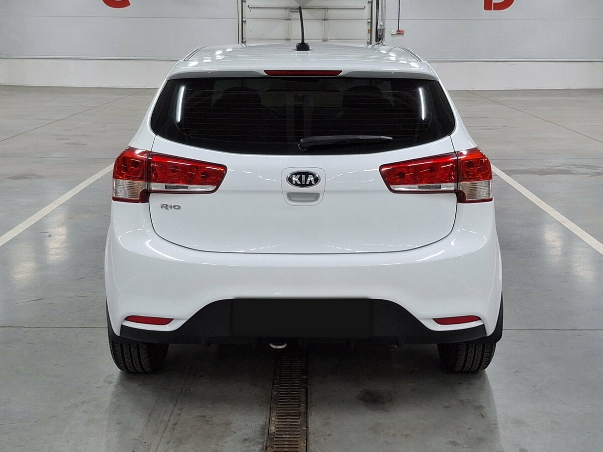 Kia Rio с пробегом — 2017 год. Фото: #5