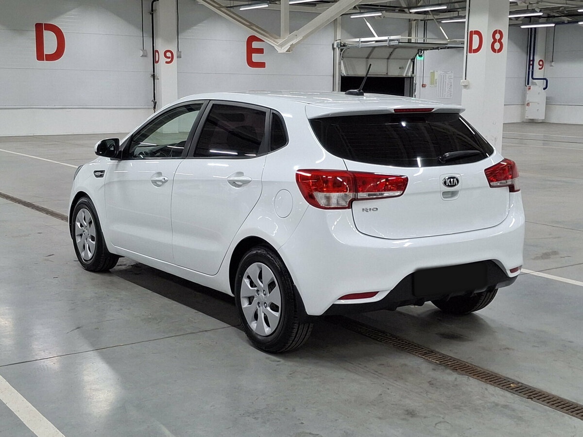 Kia Rio с пробегом — 2017 год. Фото: #6