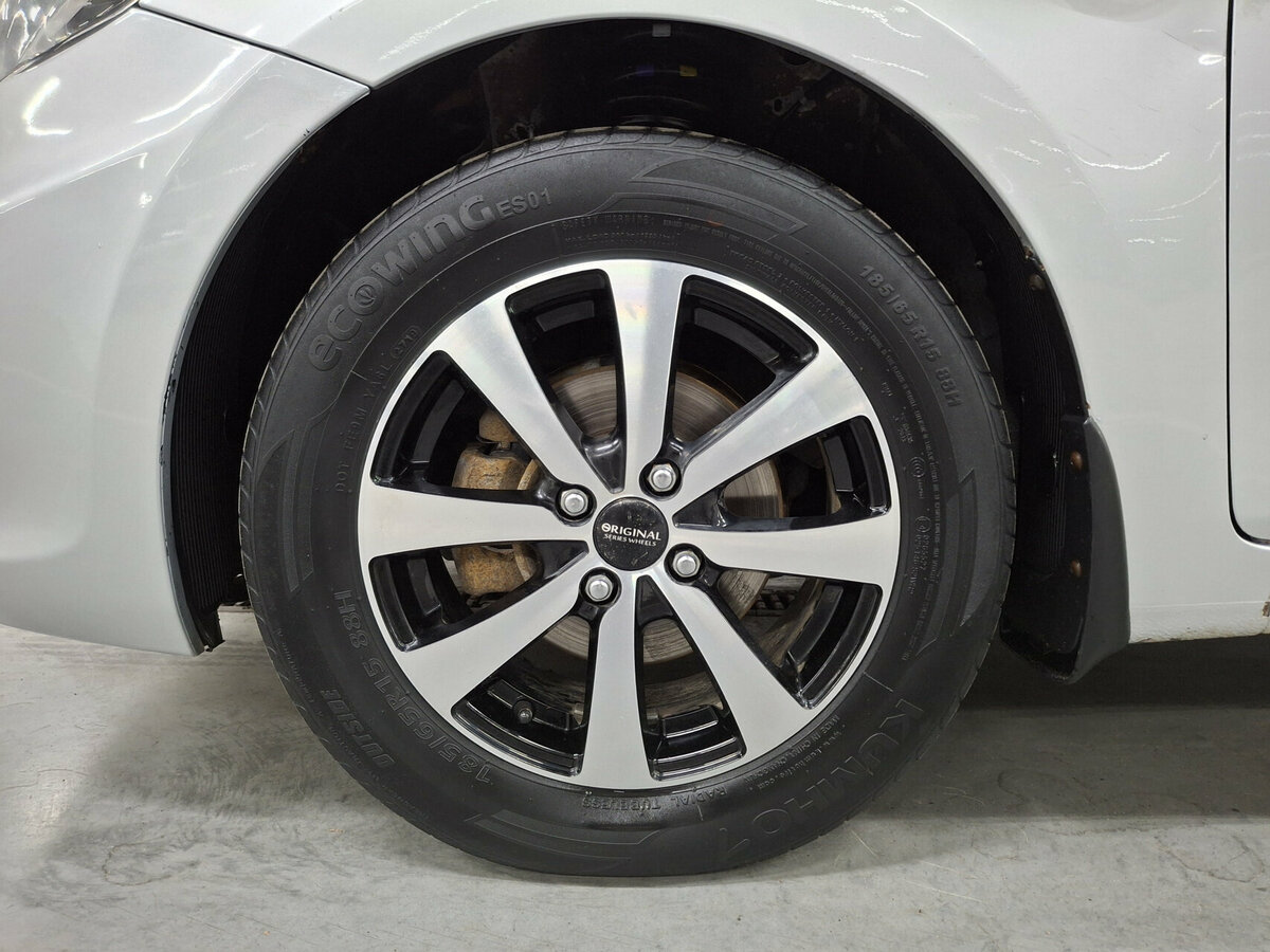 Hyundai Solaris с пробегом — 2014 год. Фото: #17