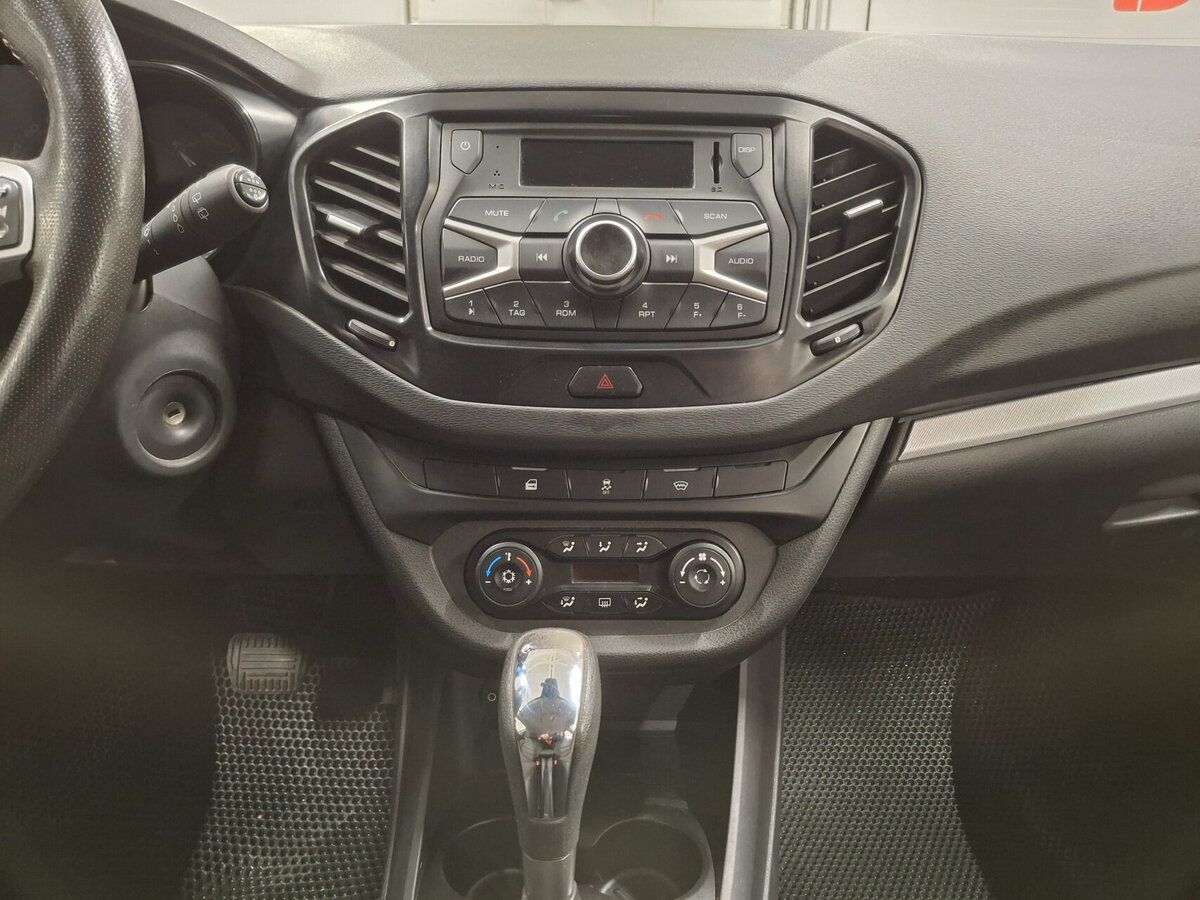 Lada (ВАЗ) Vesta с пробегом — 2021 год. Фото: #14