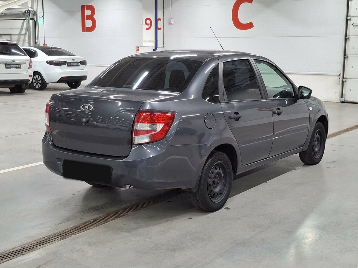 Lada (ВАЗ) Granta с пробегом — 2018 год. Фото: #4