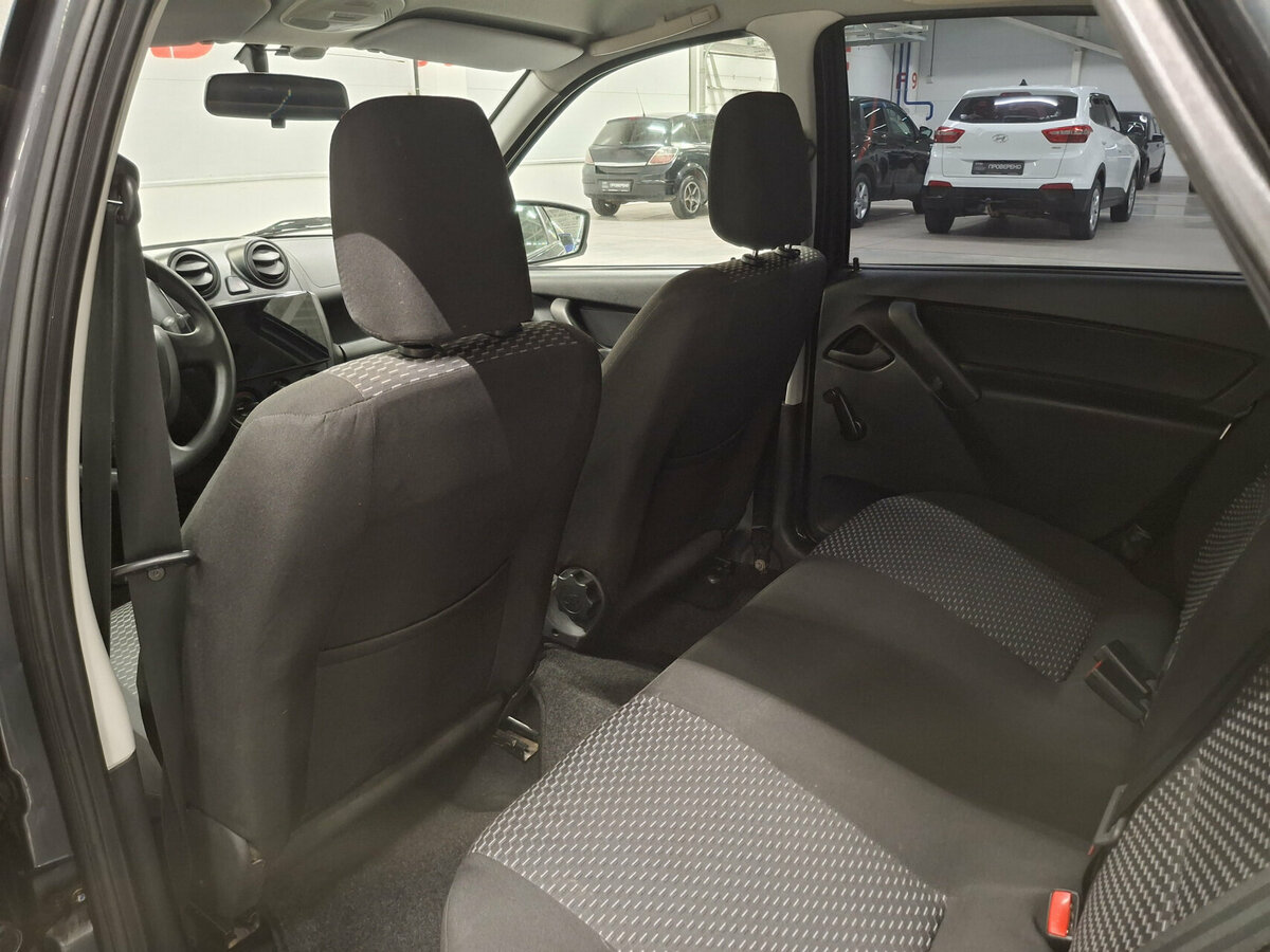 Lada (ВАЗ) Granta с пробегом — 2018 год. Фото: #11