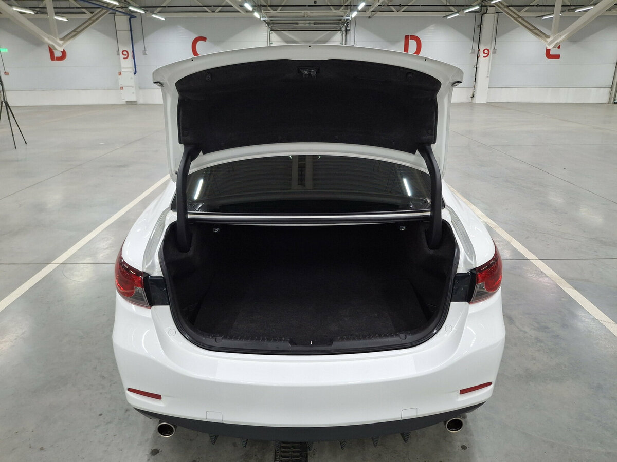 Mazda 6 с пробегом — 2015 год. Фото: #9