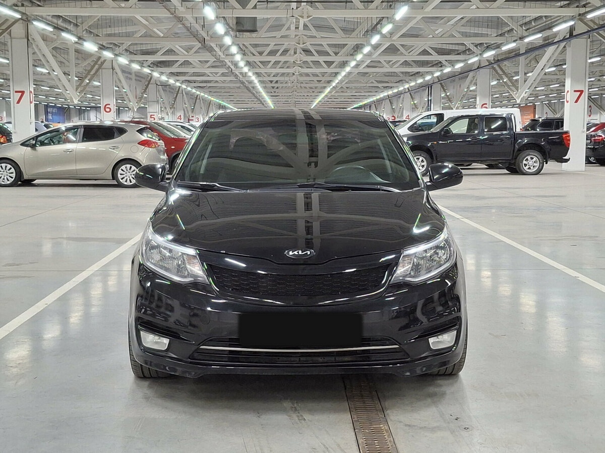 Kia Rio с пробегом — 2016 год. Фото: #1
