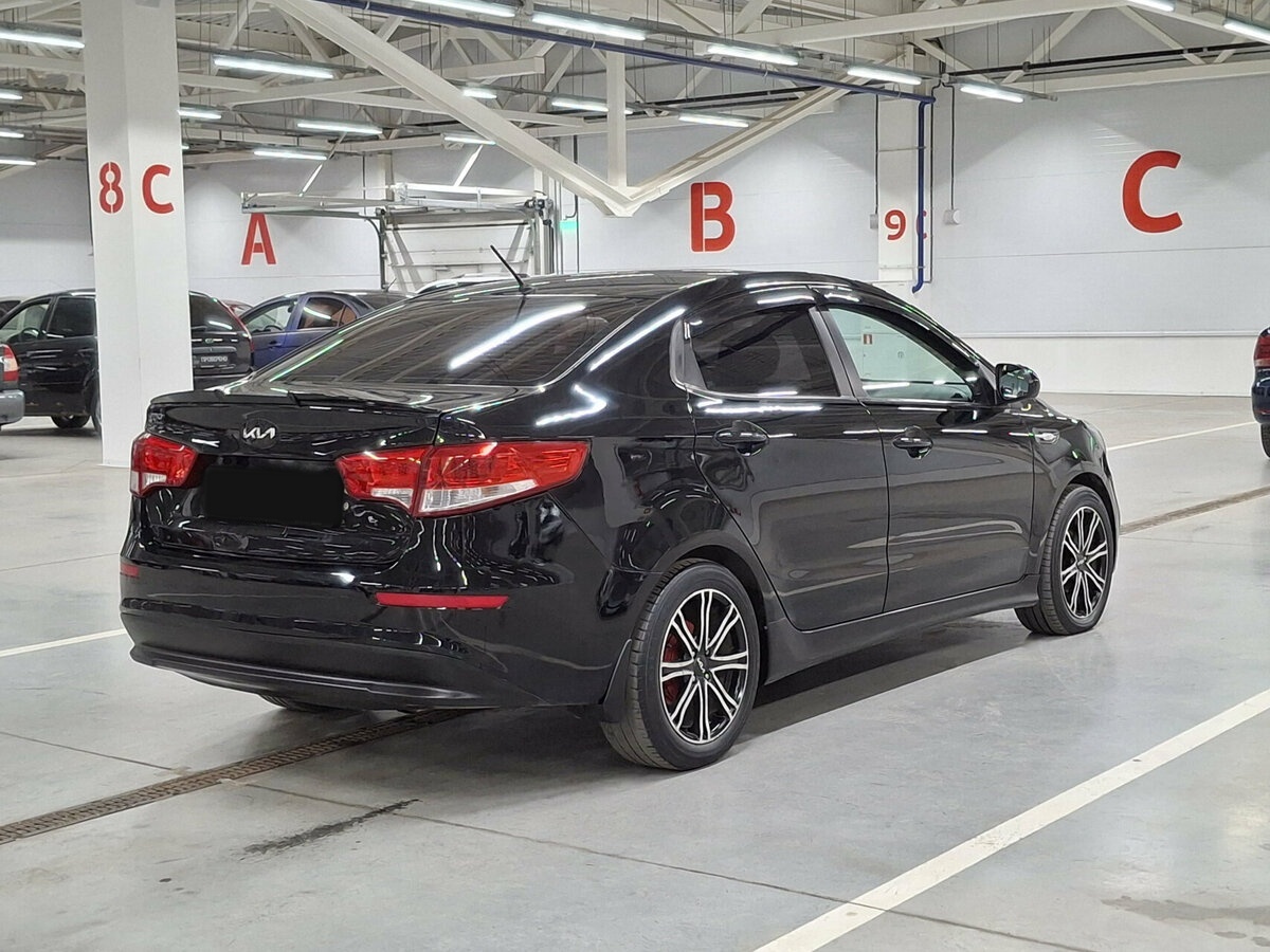 Kia Rio с пробегом — 2016 год. Фото: #4