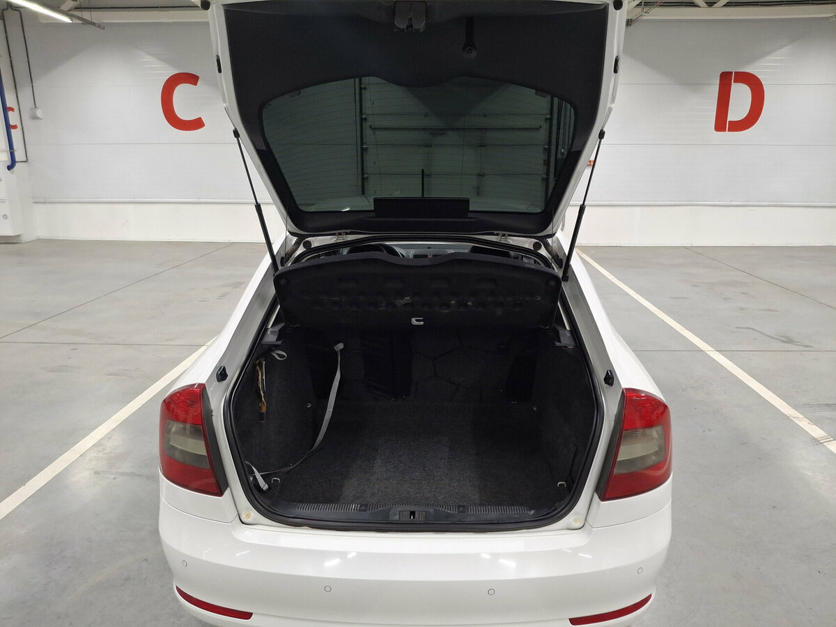 Skoda Octavia с пробегом — 2012 год. Фото: #9