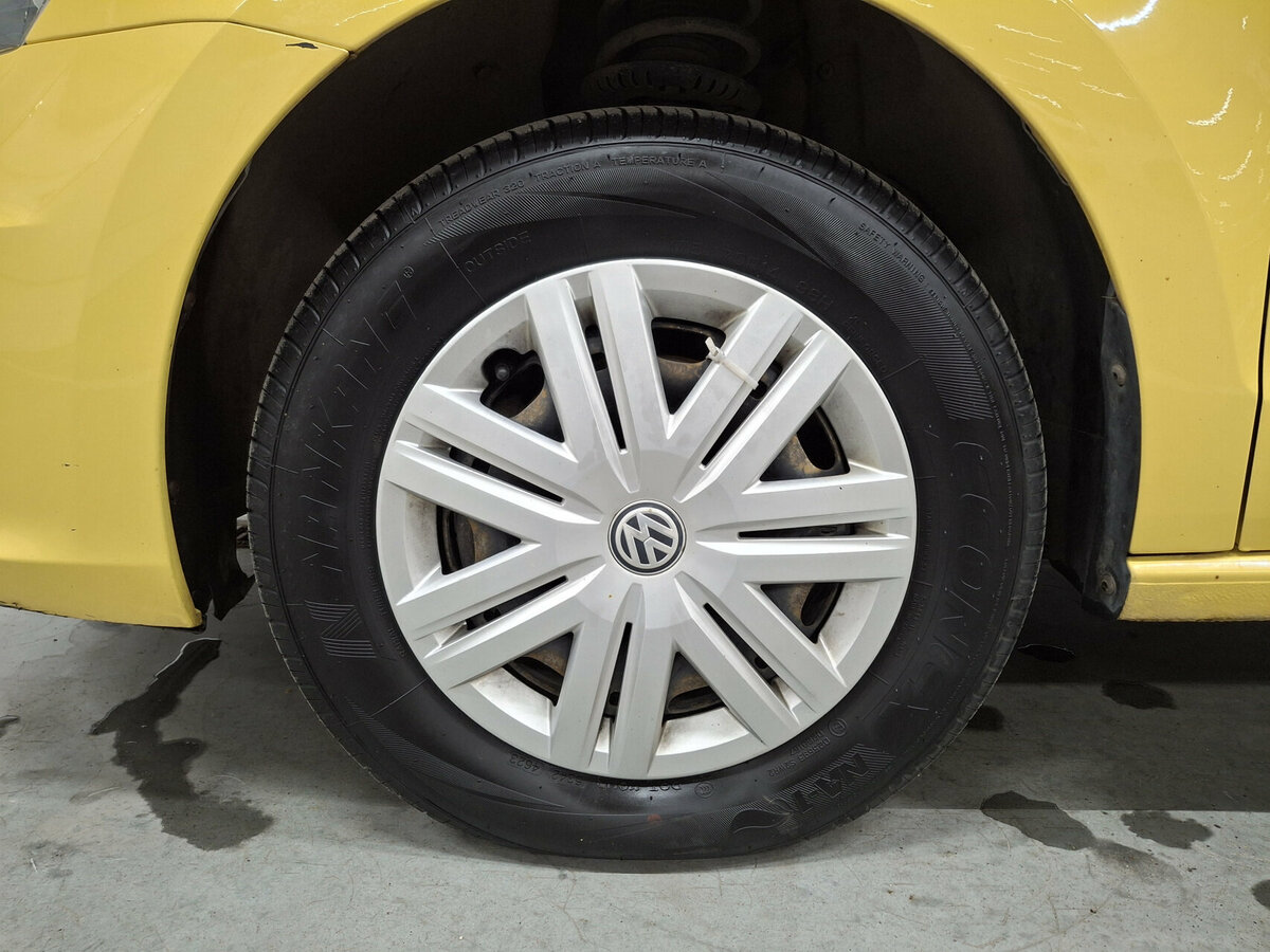 Volkswagen Polo с пробегом — 2017 год. Фото: #17