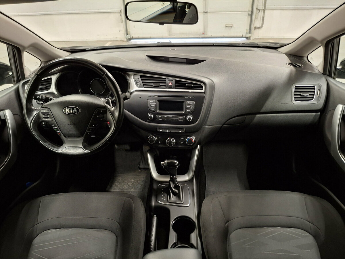Kia Ceed с пробегом — 2015 год. Фото: #13