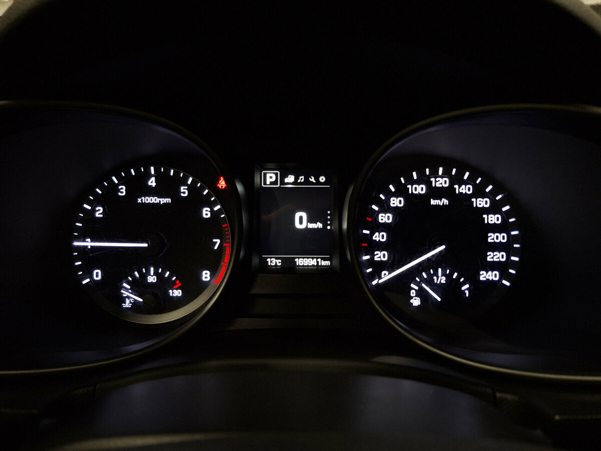 Hyundai Santa Fe с пробегом — 2018 год. Фото: #12