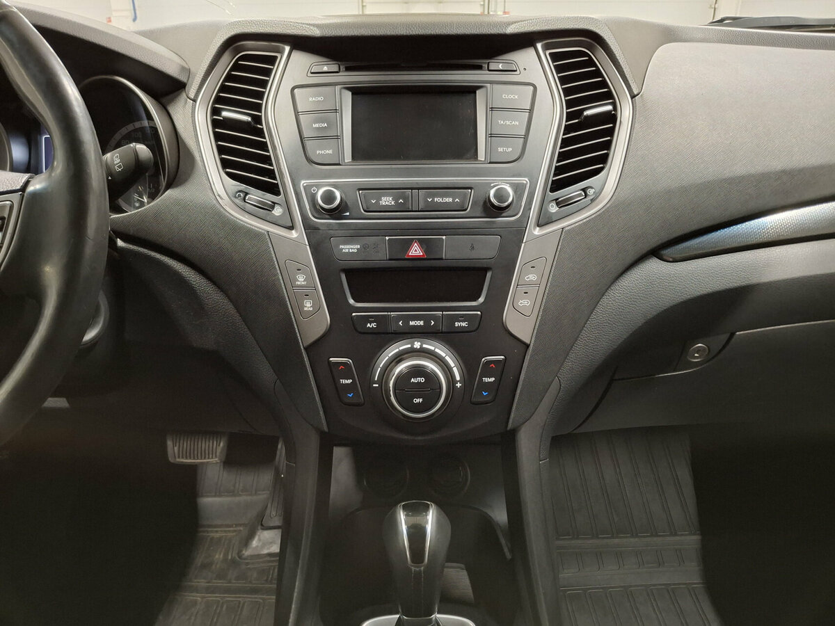 Hyundai Santa Fe с пробегом — 2018 год. Фото: #14