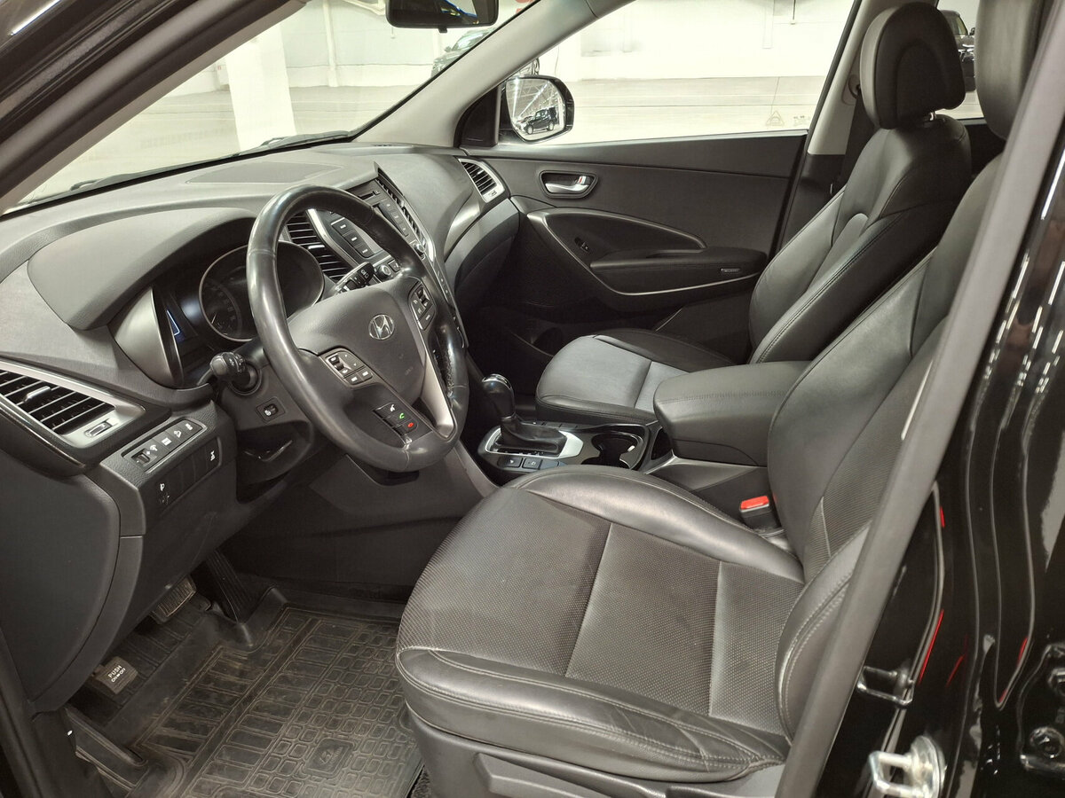 Hyundai Santa Fe с пробегом — 2018 год. Фото: #15