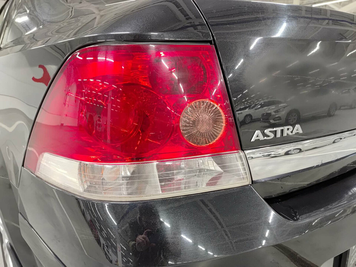 Opel Astra с пробегом — 2012 год. Фото: #8