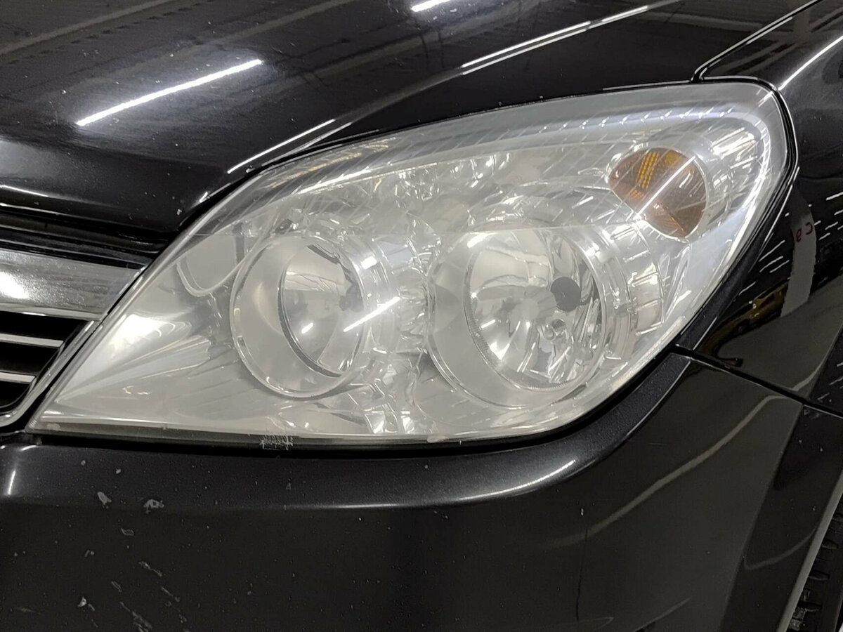 Opel Astra с пробегом — 2012 год. Фото: #16