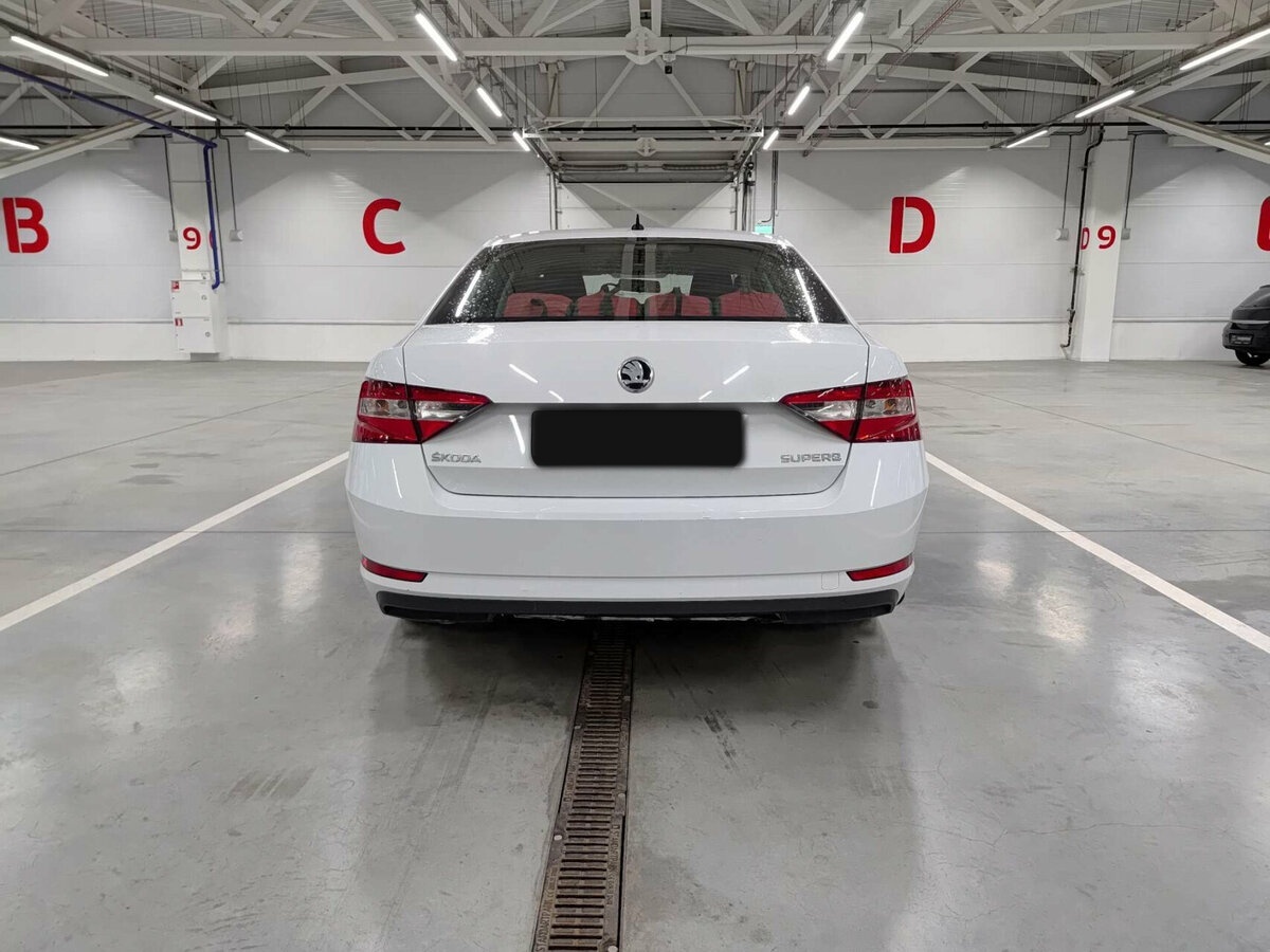 Skoda Superb с пробегом — 2016 год. Фото: #5