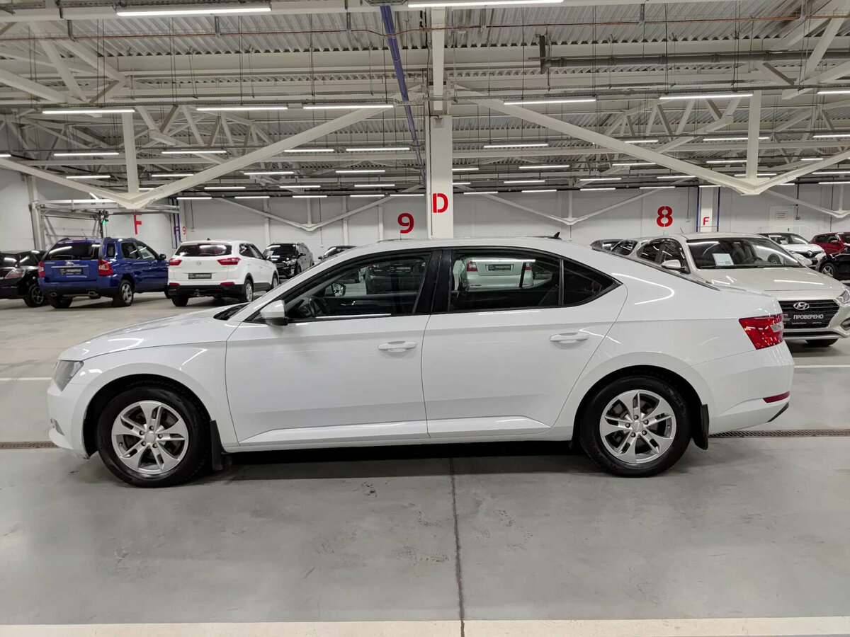 Skoda Superb с пробегом — 2016 год. Фото: #7