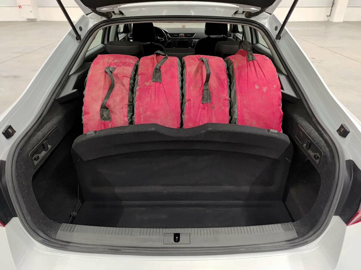 Skoda Superb с пробегом — 2016 год. Фото: #9