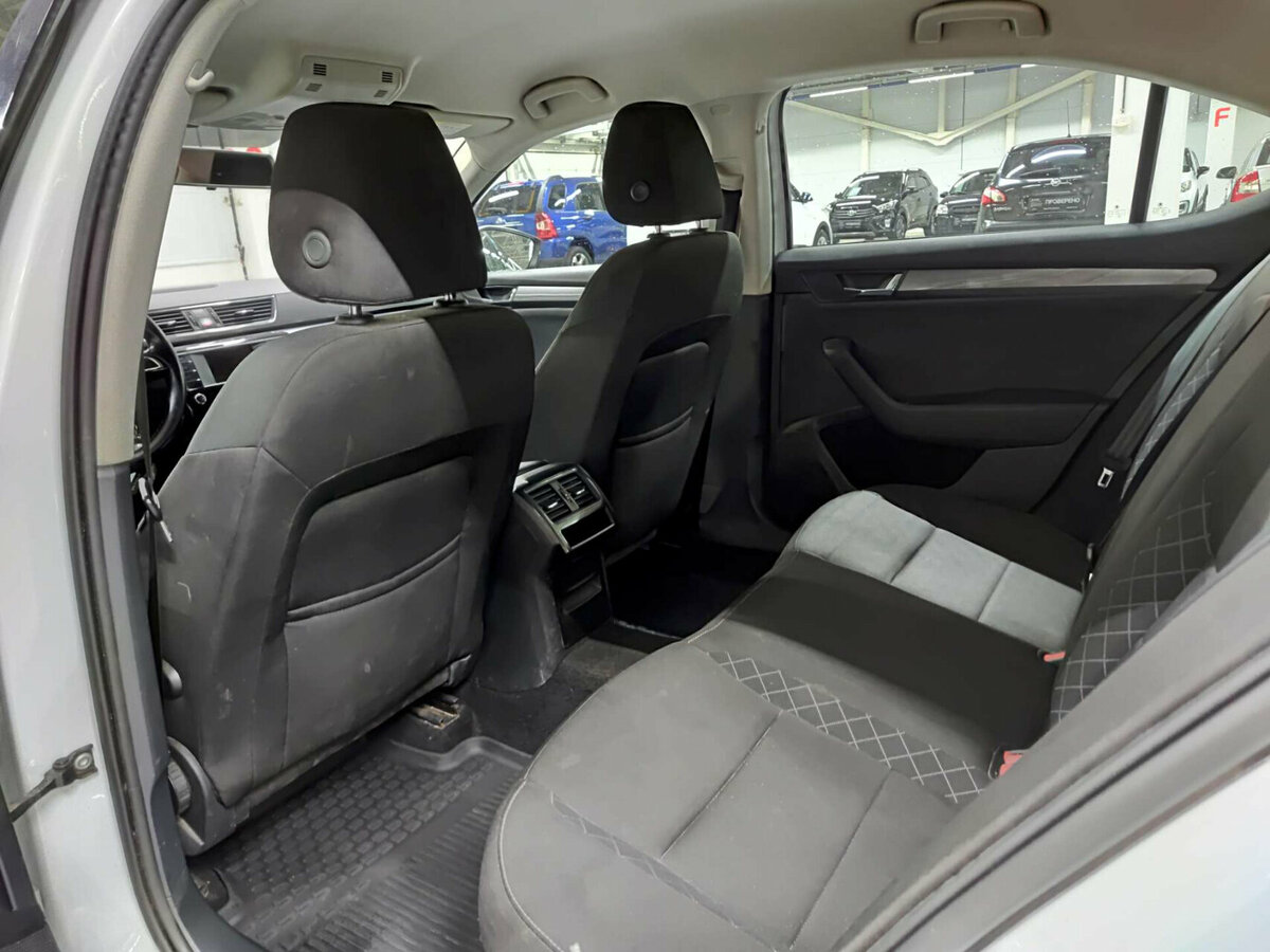Skoda Superb с пробегом — 2016 год. Фото: #11