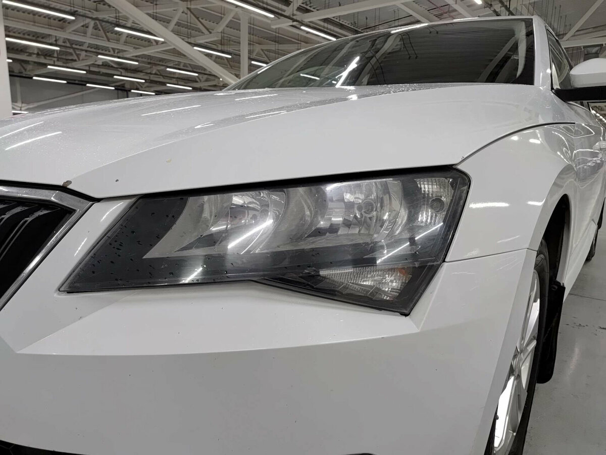 Skoda Superb с пробегом — 2016 год. Фото: #16