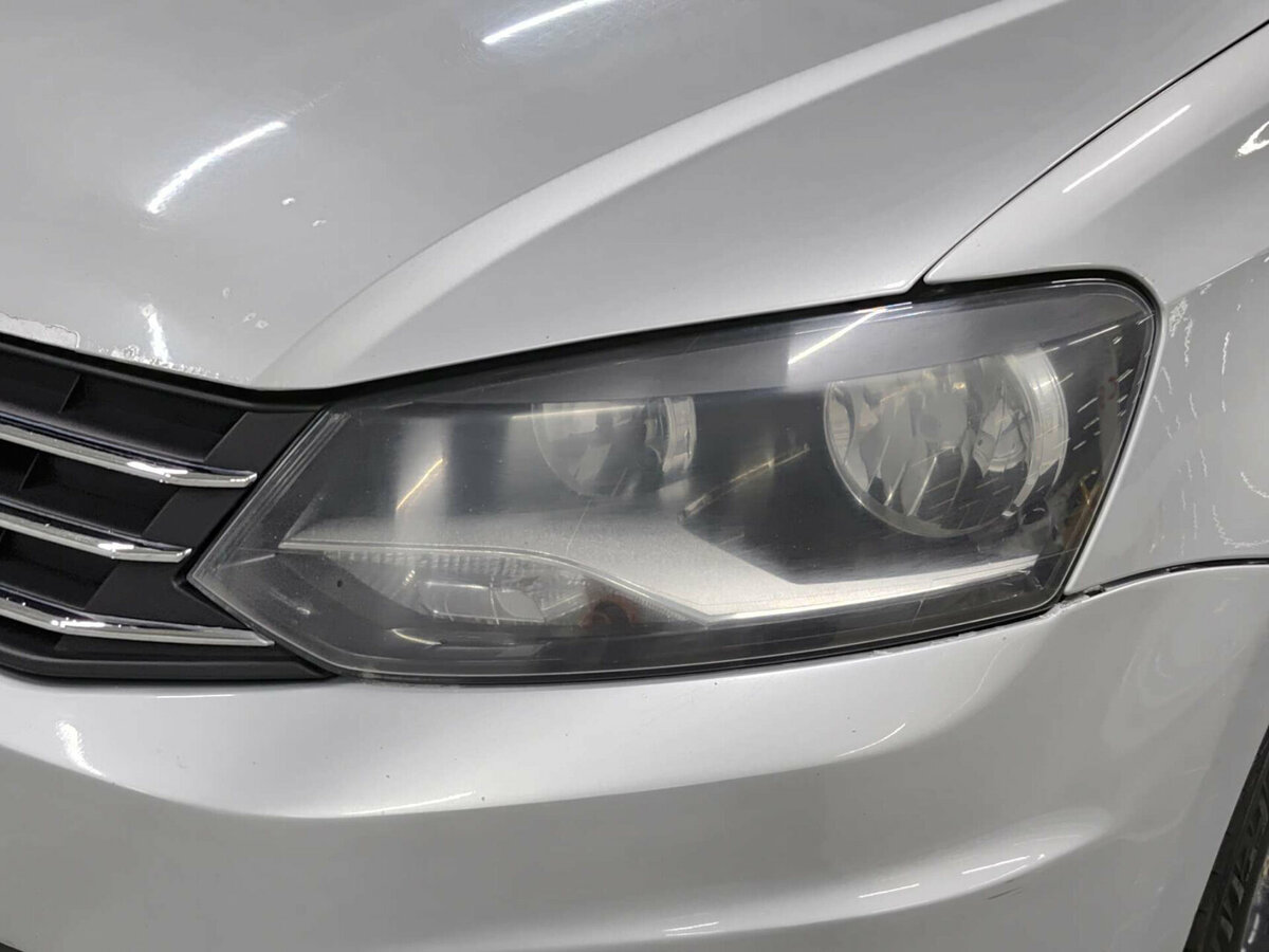 Volkswagen Polo с пробегом — 2015 год. Фото: #16