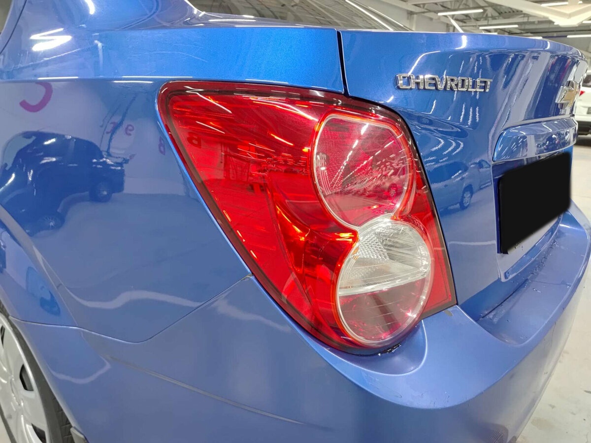 Chevrolet Aveo с пробегом — 2012 год. Фото: #8