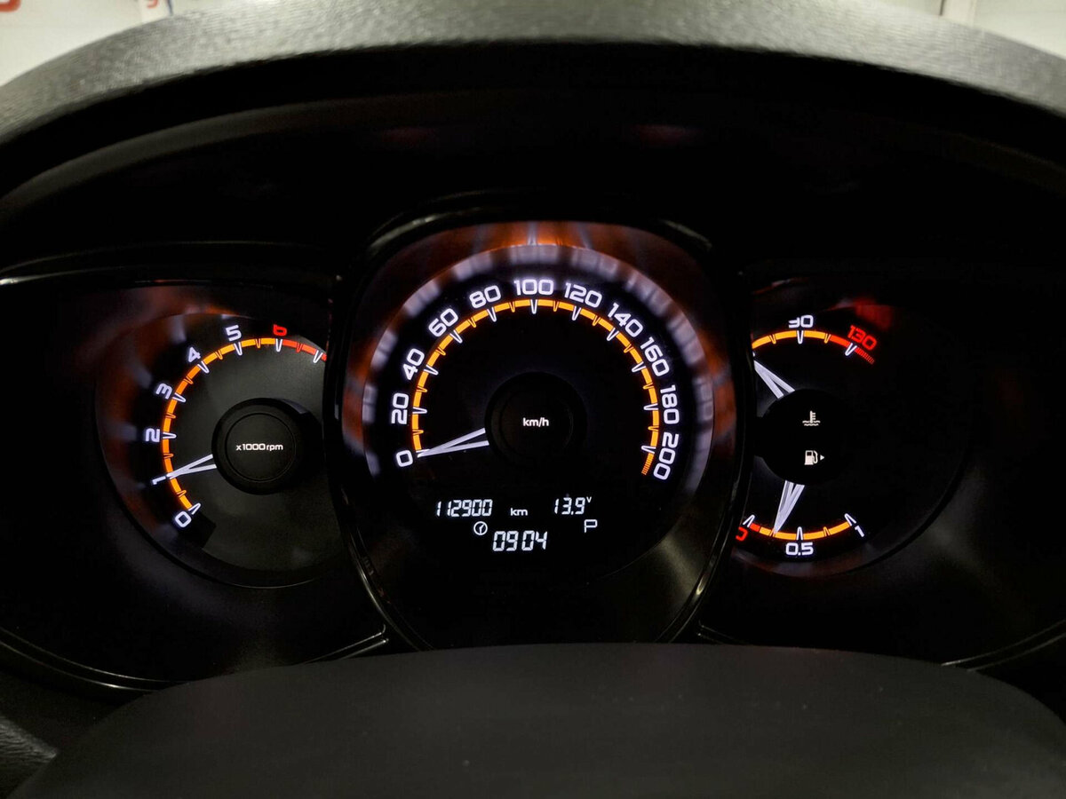 Lada (ВАЗ) Vesta с пробегом — 2020 год. Фото: #12