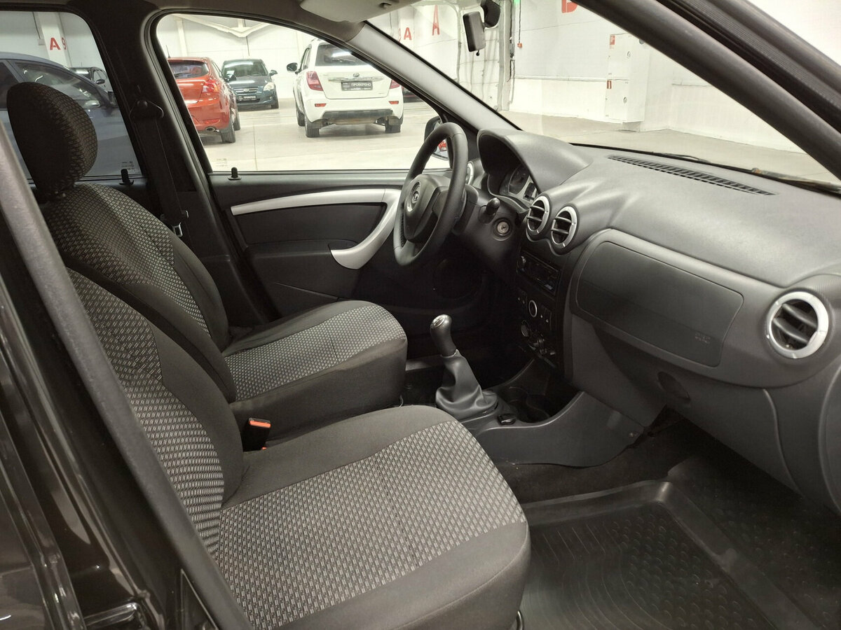 Lada (ВАЗ) Largus с пробегом — 2019 год. Фото: #10