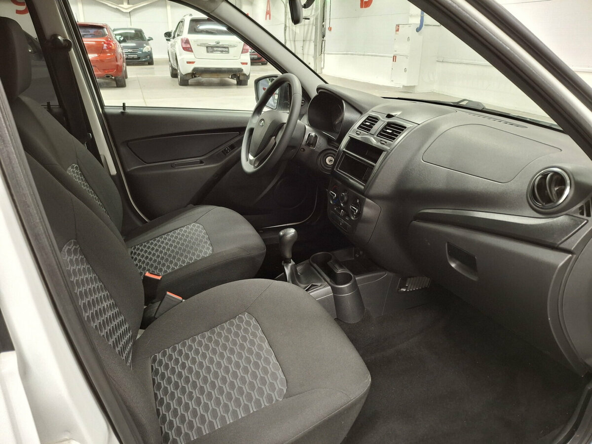 Lada (ВАЗ) Granta с пробегом — 2020 год. Фото: #10