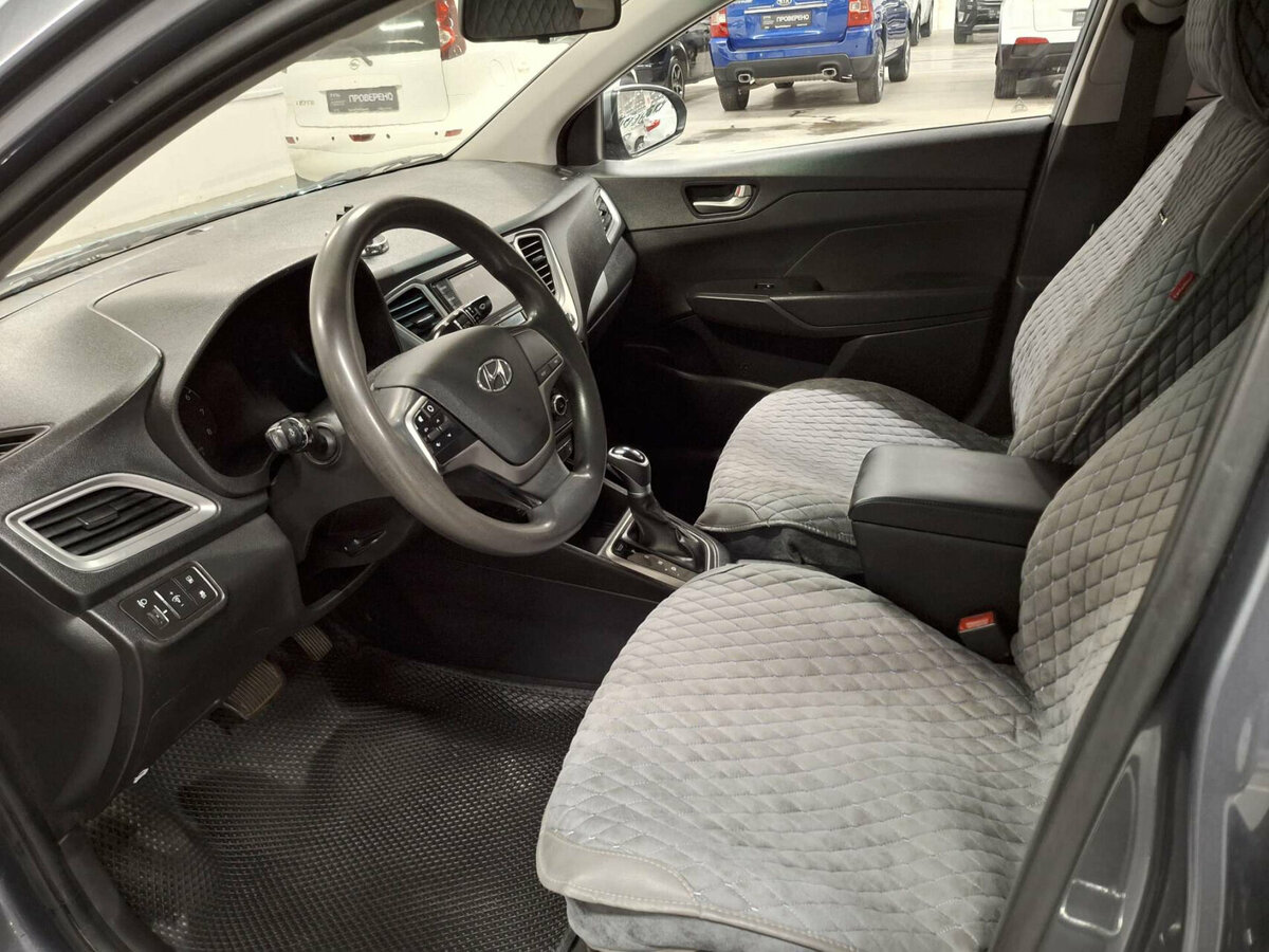 Hyundai Solaris с пробегом — 2019 год. Фото: #15