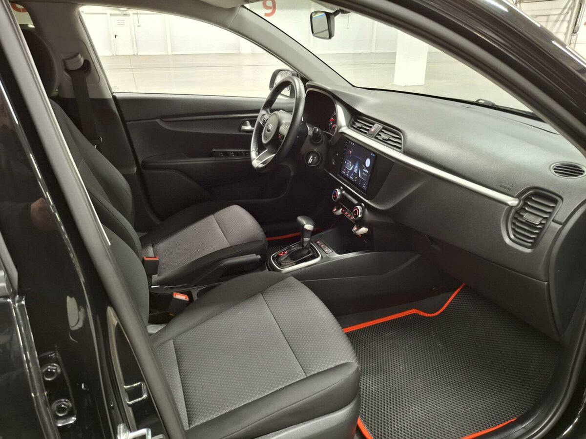 Kia Rio с пробегом — 2021 год. Фото: #10
